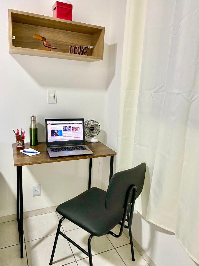 Apto No Centro Perto Do Shopping Com 2 Quartos De Casal Arcond Wifi Fibra Homeoffice E Garagem Em Dourados Eksteriør bilde