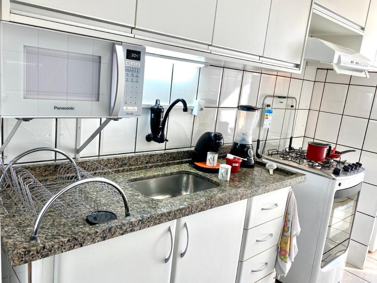 Apto No Centro Perto Do Shopping Com 2 Quartos De Casal Arcond Wifi Fibra Homeoffice E Garagem Em Dourados Eksteriør bilde
