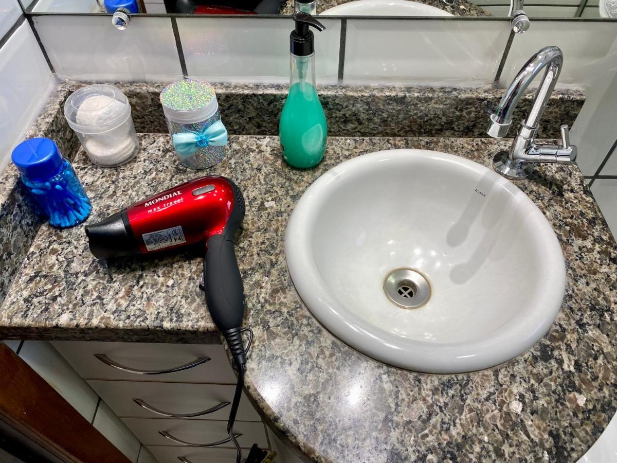 Apto No Centro Perto Do Shopping Com 2 Quartos De Casal Arcond Wifi Fibra Homeoffice E Garagem Em Dourados Eksteriør bilde